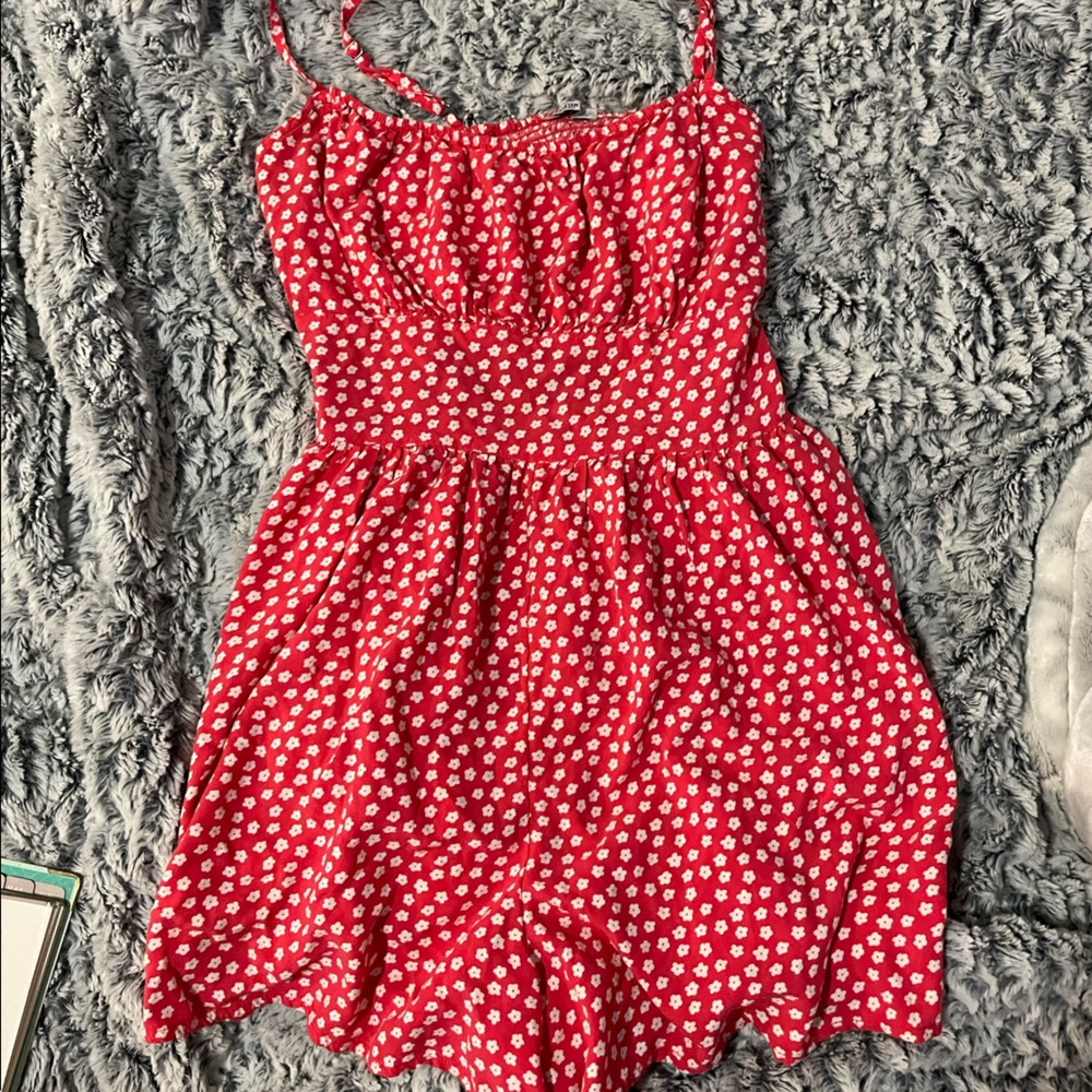 Hollister romper size M never worn before